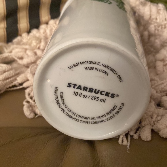 SOLD!!Starbucks Original White Travel Cup With Lid - Picture 4 of 4